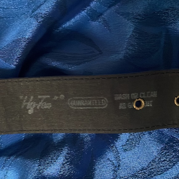 Beautiful dress with cape to match. - Picture 4 of 6